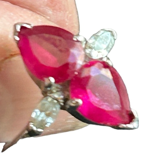 Vintage Ring Double Ruby Hearts W/Clear Crystals Silver Electroplate 18 KCE Sz 6 - Picture 1 of 7